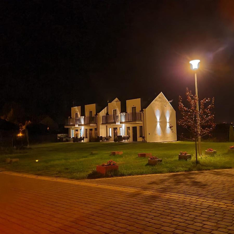 Domki Apartamentowe Italia カルビア エクステリア 写真