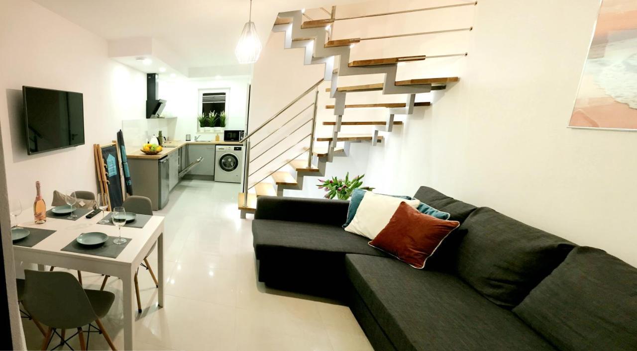 Domki Apartamentowe Italia カルビア エクステリア 写真