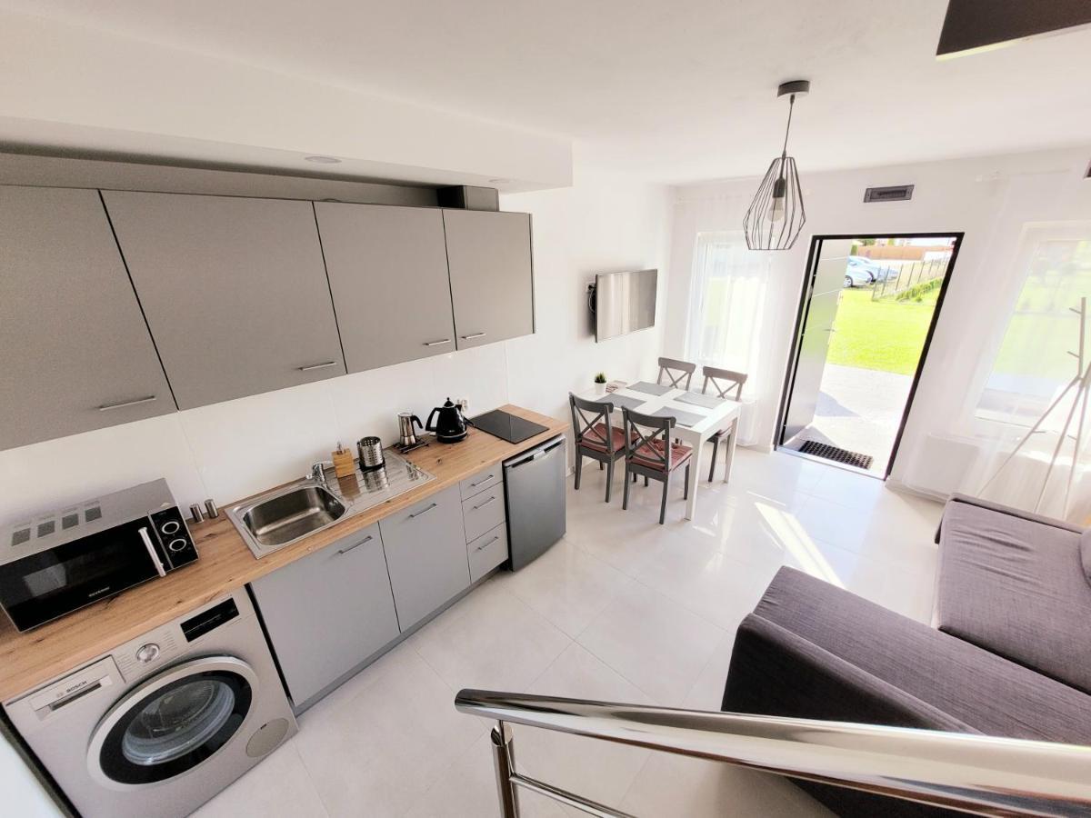 Domki Apartamentowe Italia カルビア エクステリア 写真